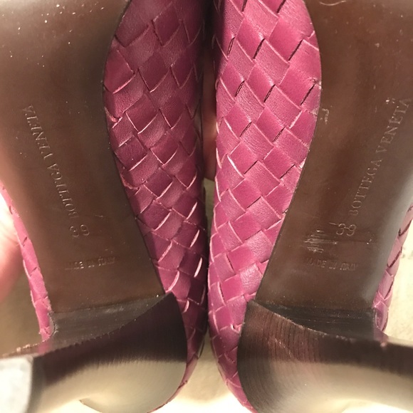 Elegant Bottega Veneta Burgundy Leather Pumps. EUR39 - Picture 9 of 11
